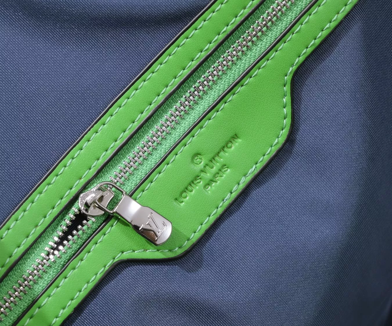 Lightweight 1018 Louis Vuitton Travel Bags - Image 7