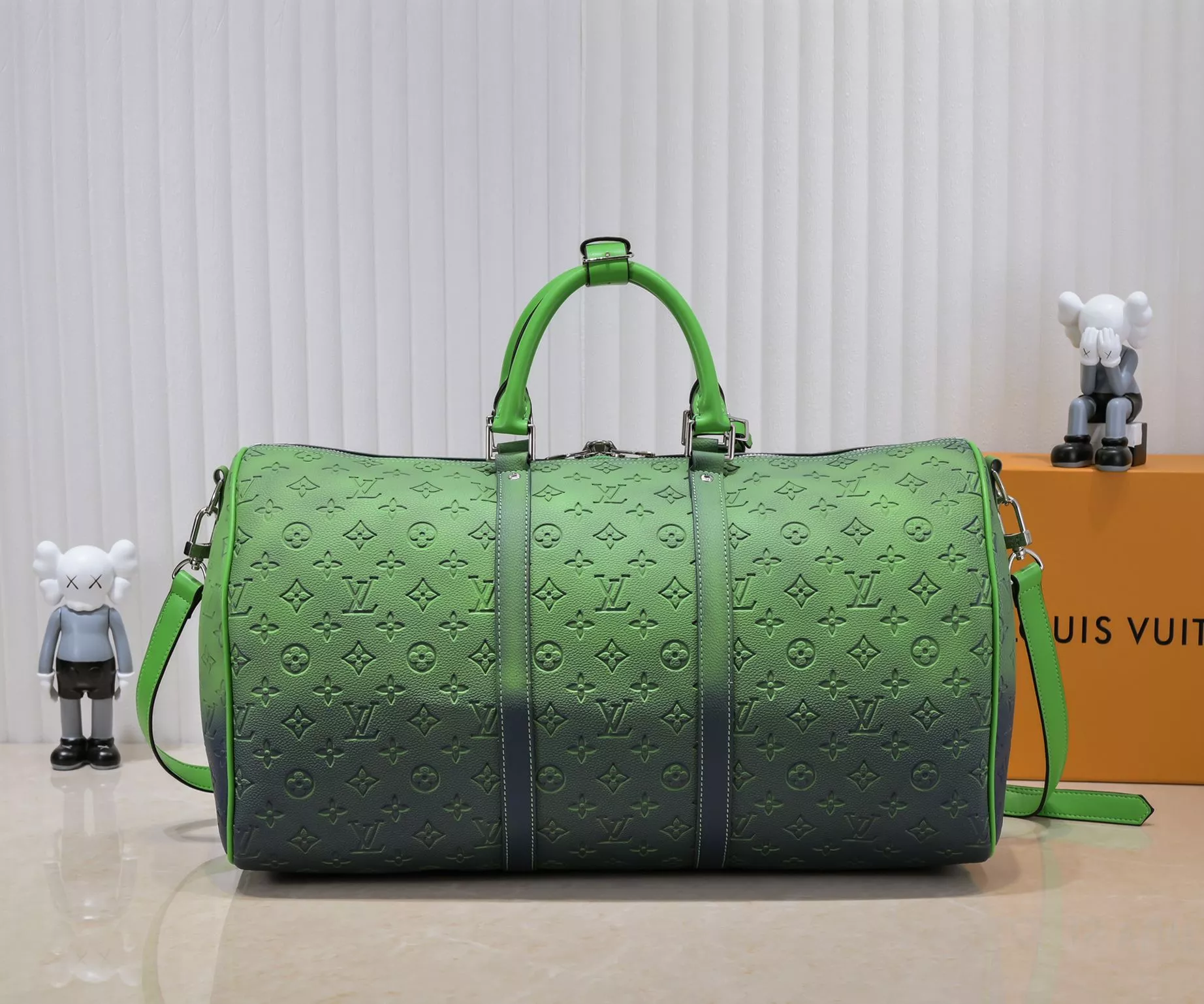Lightweight 1018 Louis Vuitton Travel Bags - Image 8