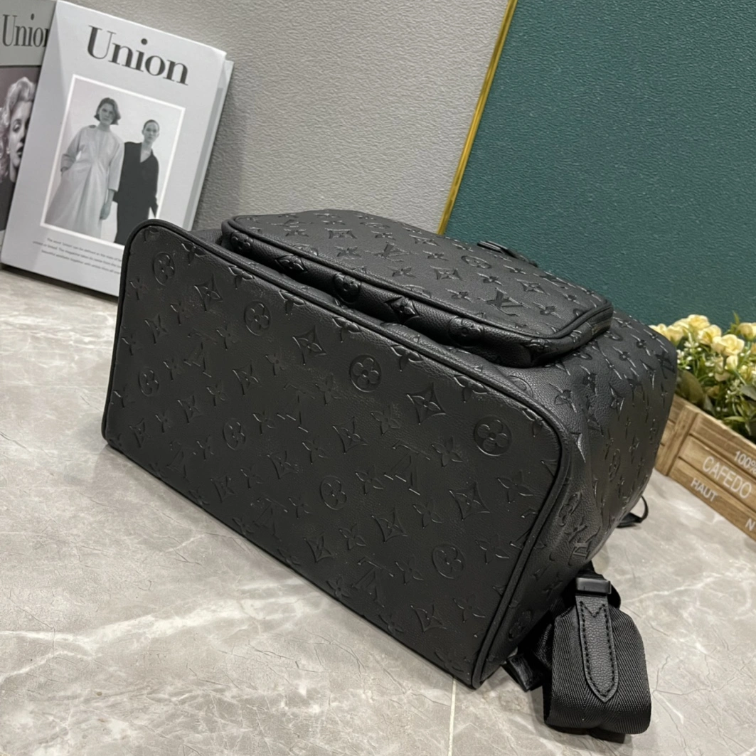 Louis Vuitton AAA Quality Backpacks For Unisex Cozy 9262 - Image 4