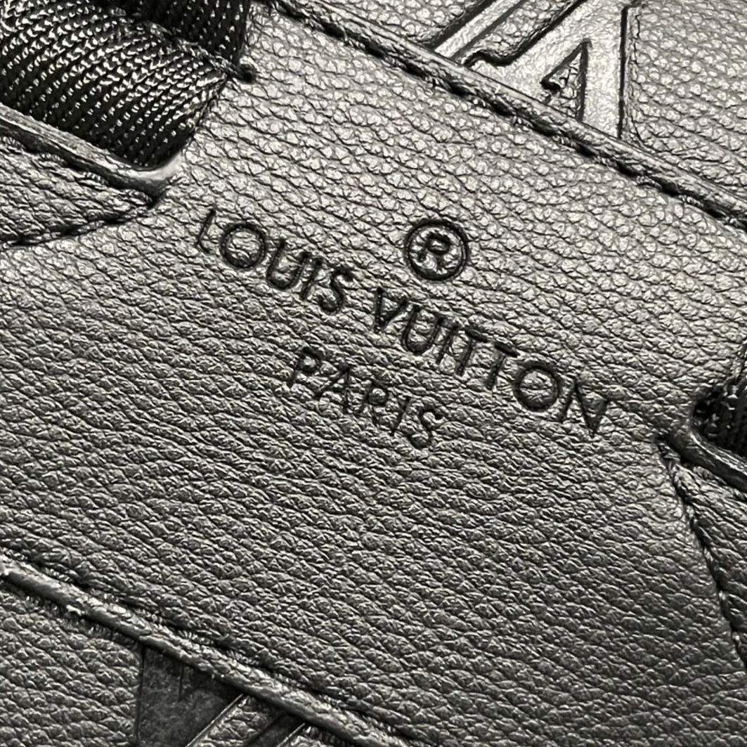 Louis Vuitton AAA Quality Backpacks For Unisex Cozy 9262 - Image 6
