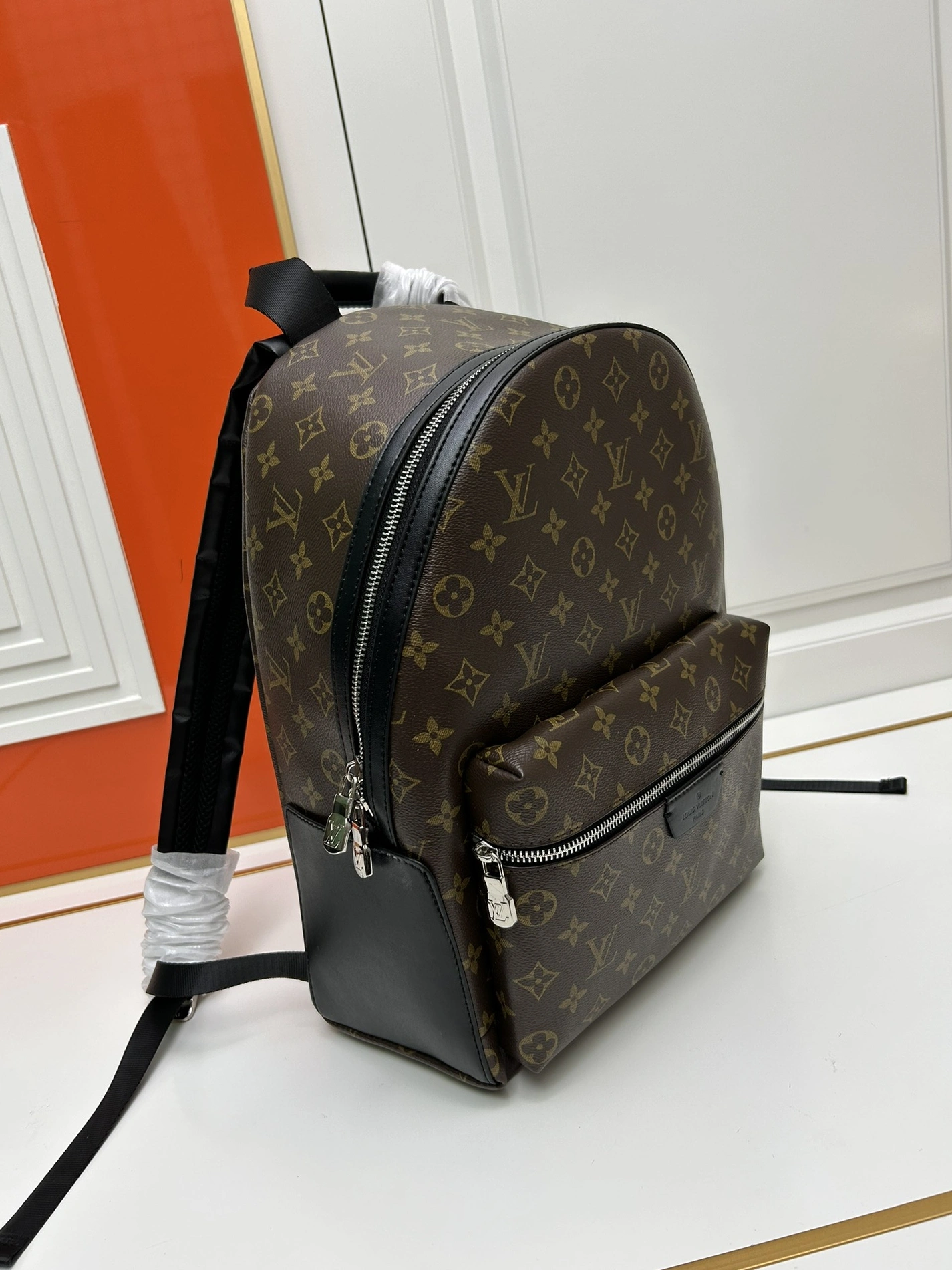 Louis Vuitton AAA Quality Backpacks For Unisex Elegant 1365 - Image 3