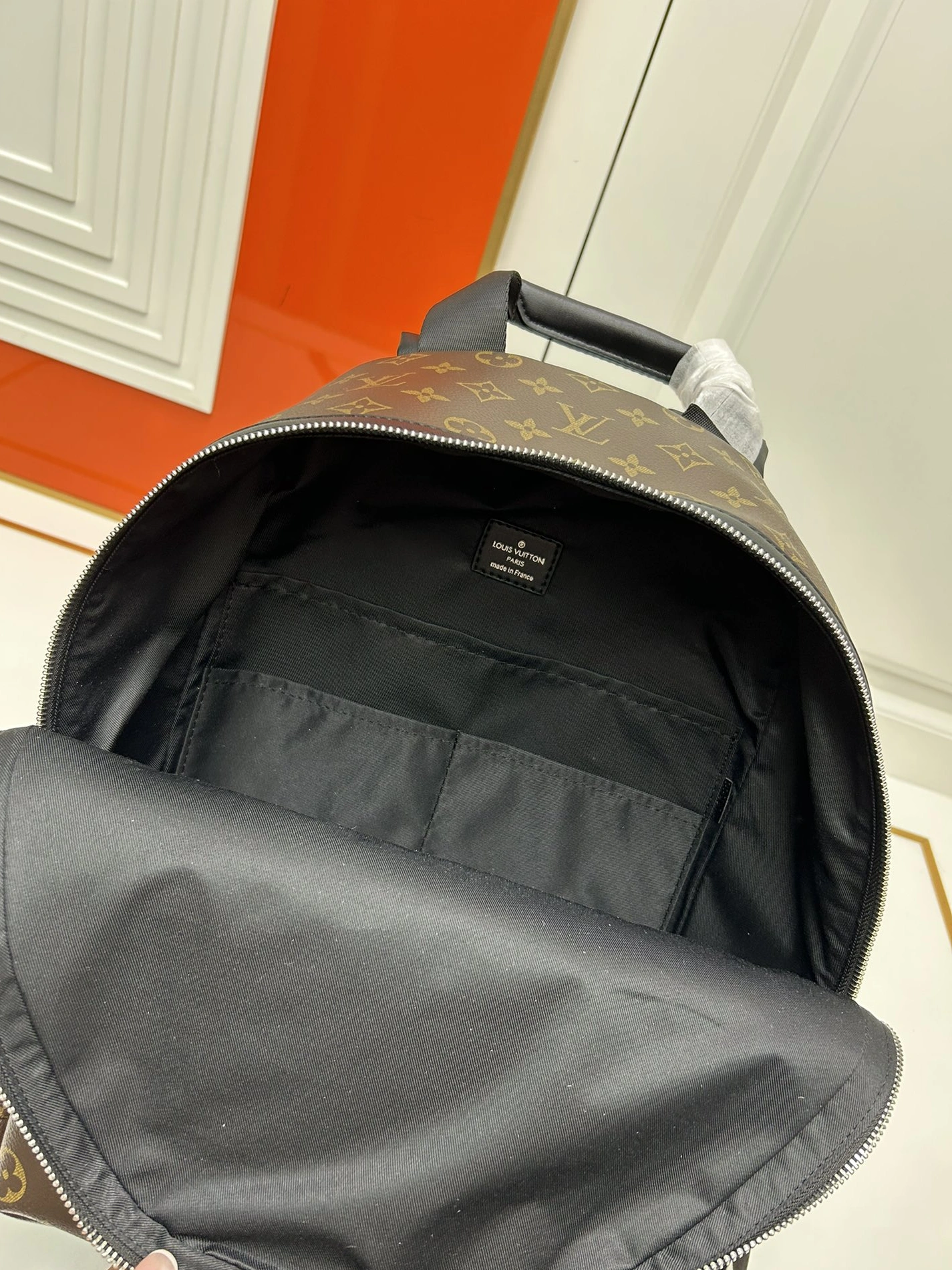 Louis Vuitton AAA Quality Backpacks For Unisex Elegant 1365 - Image 8