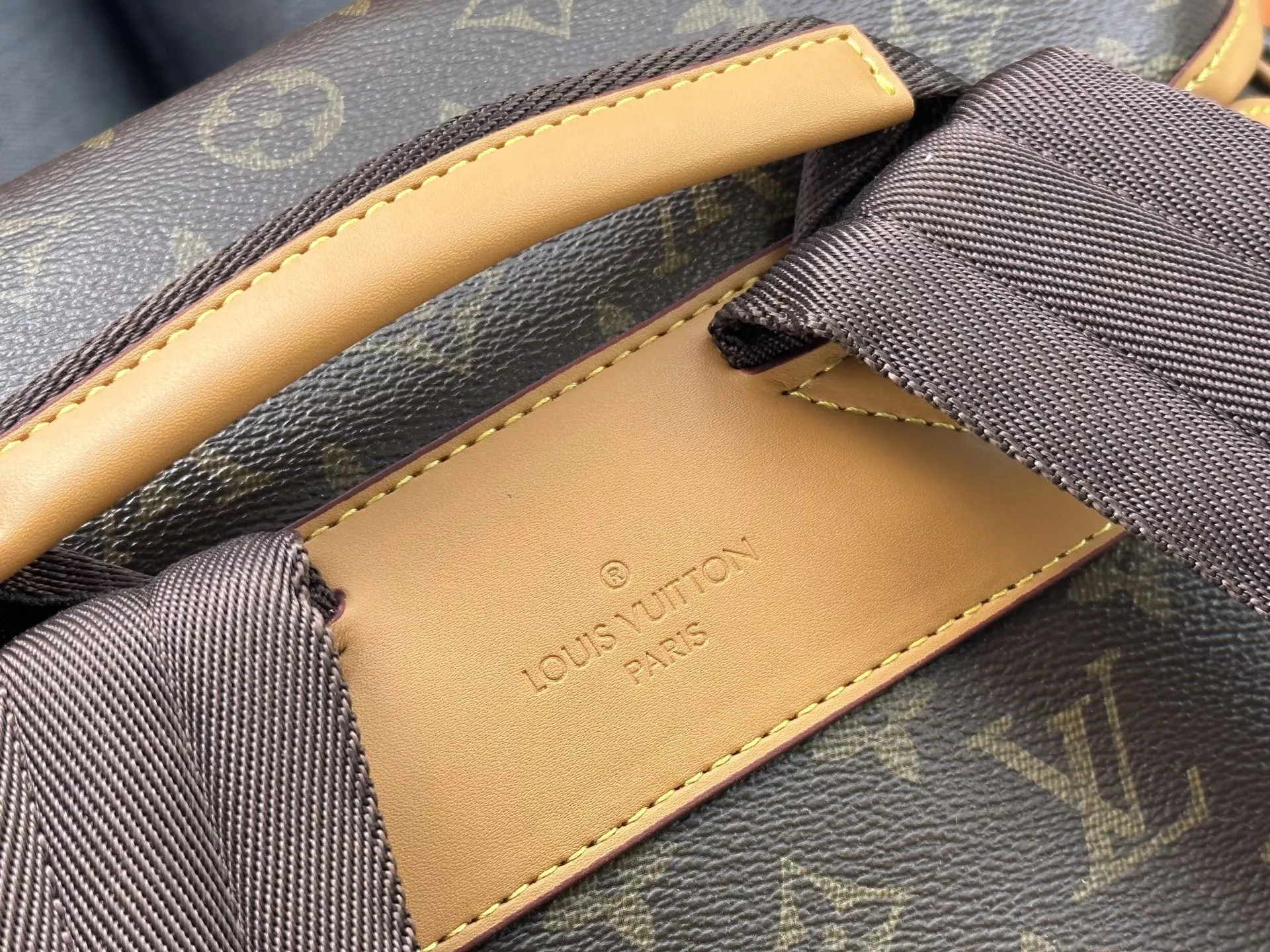 Louis Vuitton AAA Quality Backpacks For Unisex Popular 2886 - Image 5