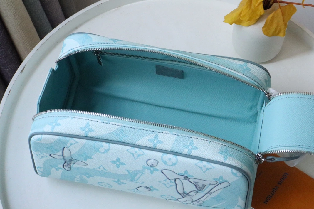 Louis Vuitton AAA Quality Handbags For Women Durable 1904 - Image 7