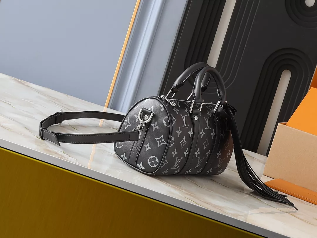 Louis Vuitton AAA Quality Handbags For Women GoodFit 746