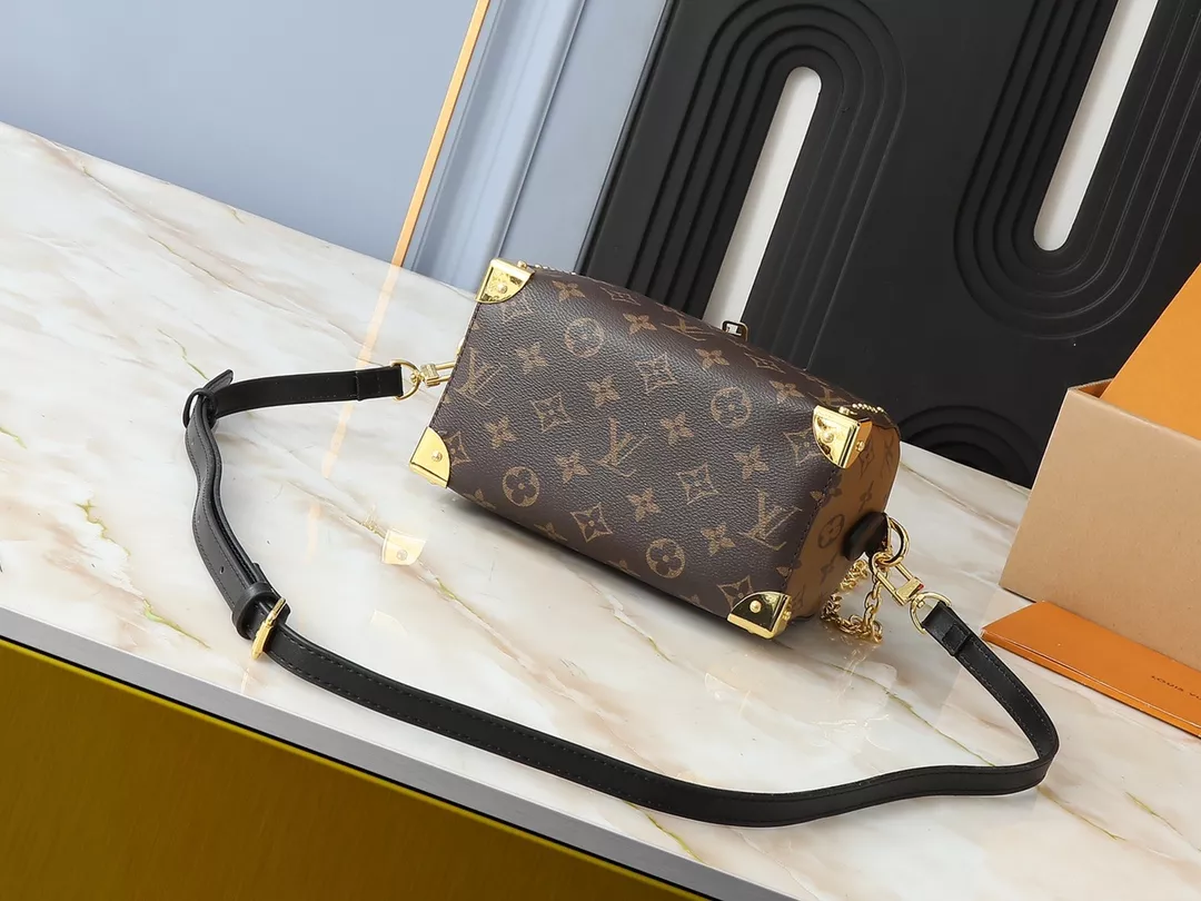 Louis Vuitton AAA Quality Handbags For Women Unique 8540 - Image 4