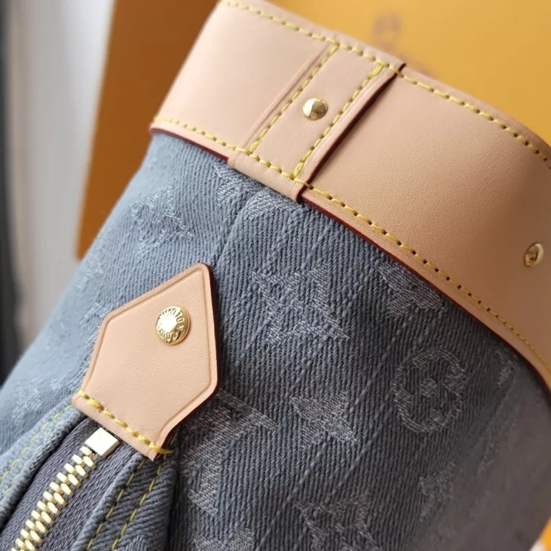 Louis Vuitton AAA Quality Handbags For Women Vibrant 1238 - Image 5