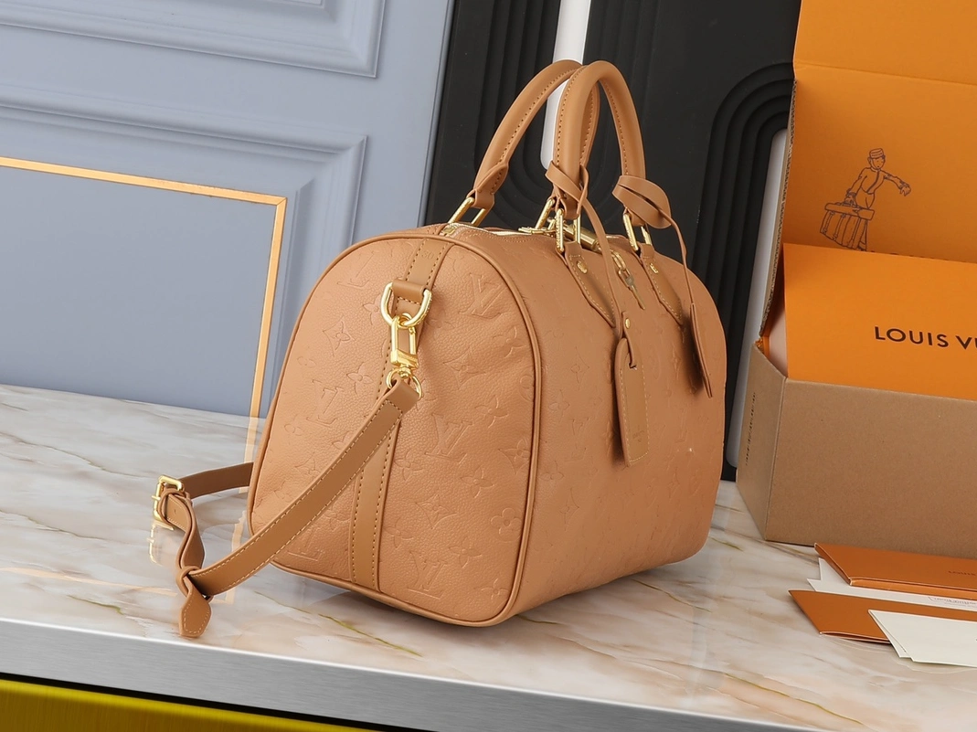 Louis Vuitton AAA Quality Handbags For Women WellDesigned 3460 - Image 4