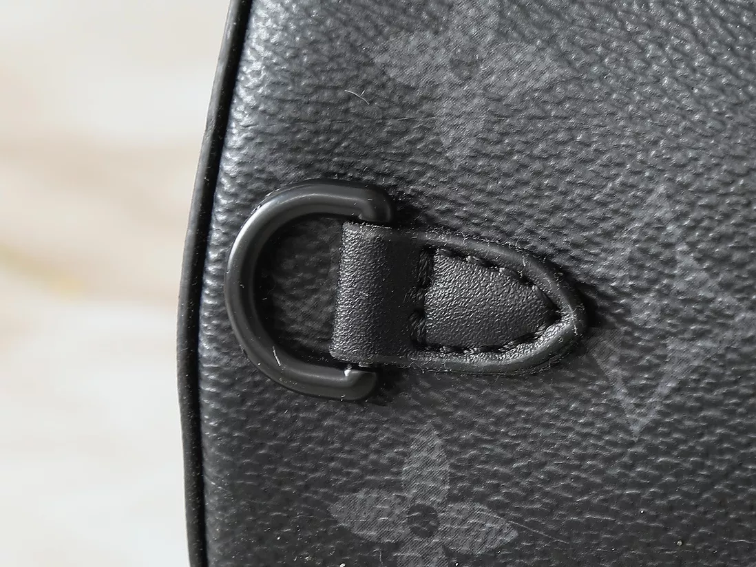 Louis Vuitton AAA Quality Messenger Bags For Unisex Unique 1529 - Image 6