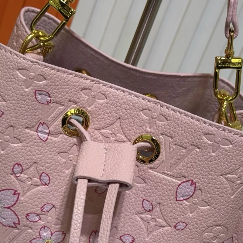 Louis Vuitton AAA Quality Messenger Bags For Women Bold 6258 - Image 4