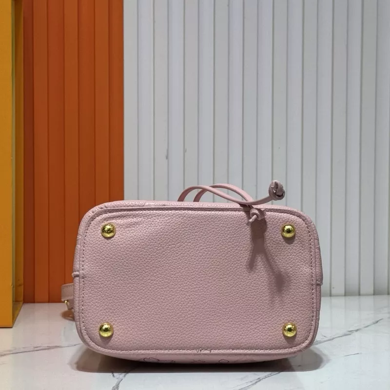 Louis Vuitton AAA Quality Messenger Bags For Women Bold 6258 - Image 6