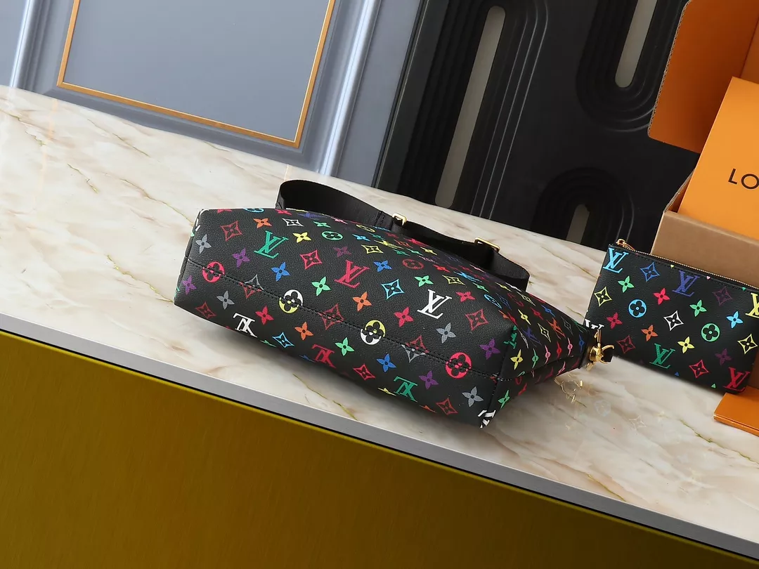 Louis Vuitton AAA Quality Messenger Bags For Women DailyWear 461 - Image 4