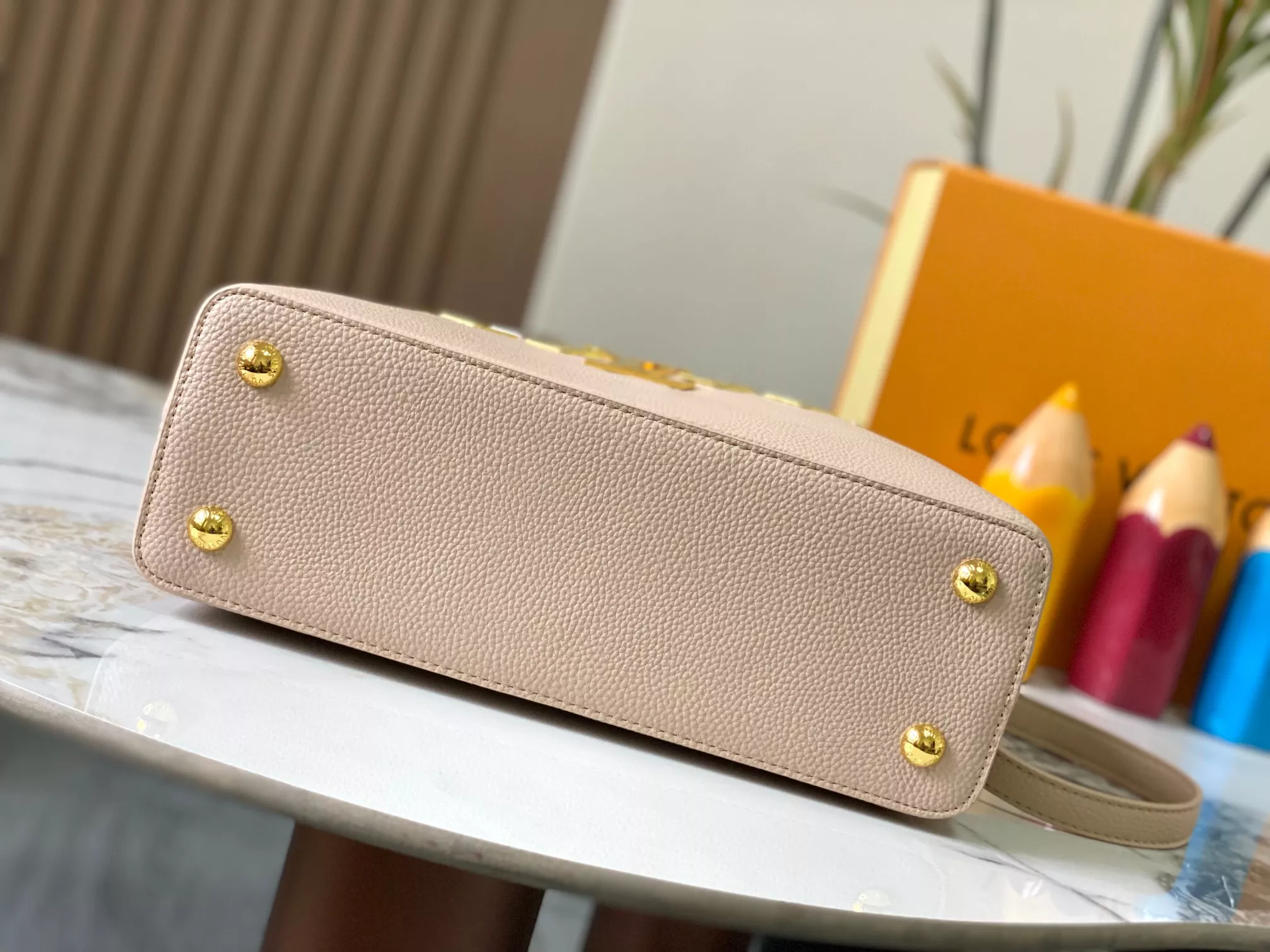 Louis Vuitton AAA Quality Messenger Bags For Women Soft 4081 - Image 4