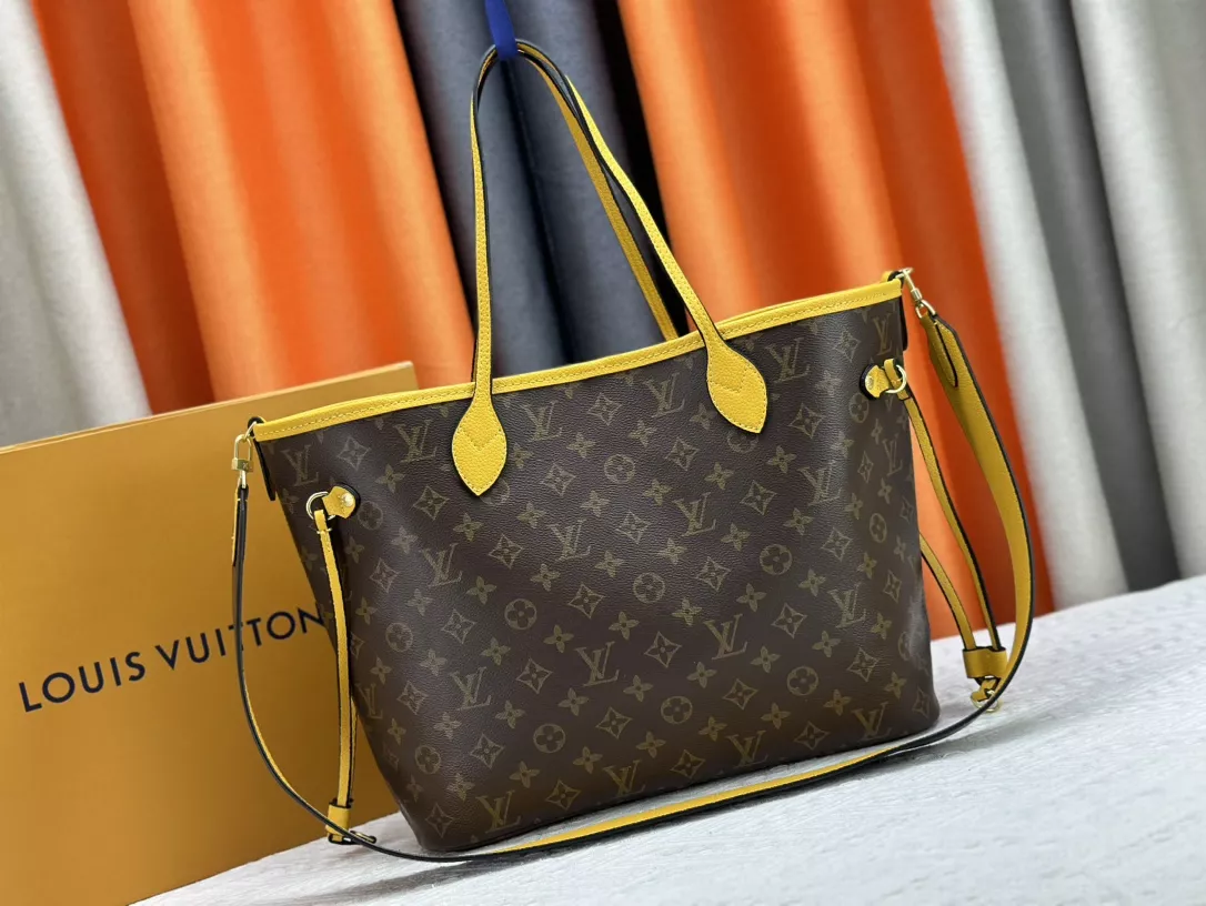 Louis Vuitton AAA Quality Shoulder Bags For Women Compact 7442 - Image 3