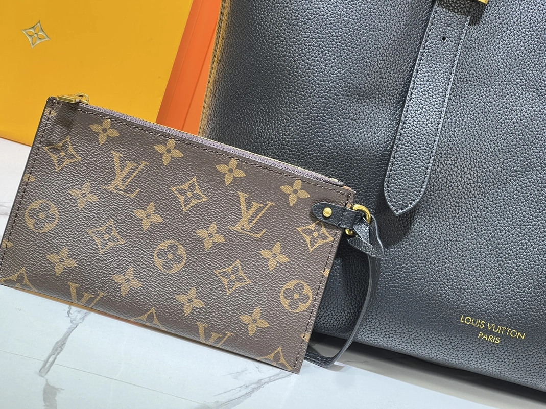 Louis Vuitton AAA Quality Shoulder Bags For Women Fashionable 9285 - Image 6