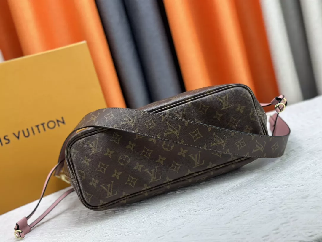 Louis Vuitton AAA Quality Shoulder Bags For Women Reliable 4136 - Image 4