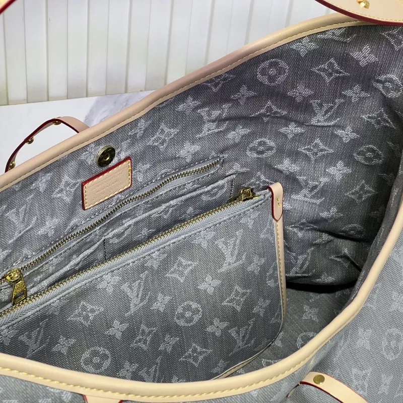 Louis Vuitton AAA Quality Shoulder Bags For Women Reliable 8386 - Image 6