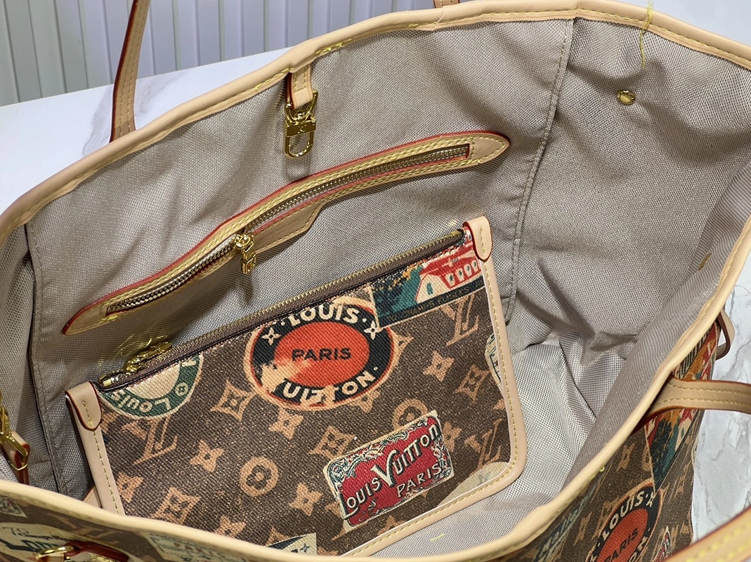 Louis Vuitton AAA Quality Shoulder Bags For Women Sleek 4452 - Image 8