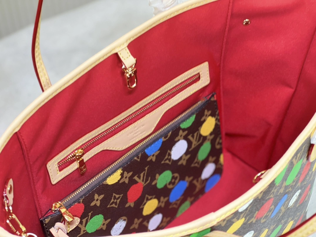 Louis Vuitton AAA Quality Shoulder Bags For Women Soft 5009 - Image 7