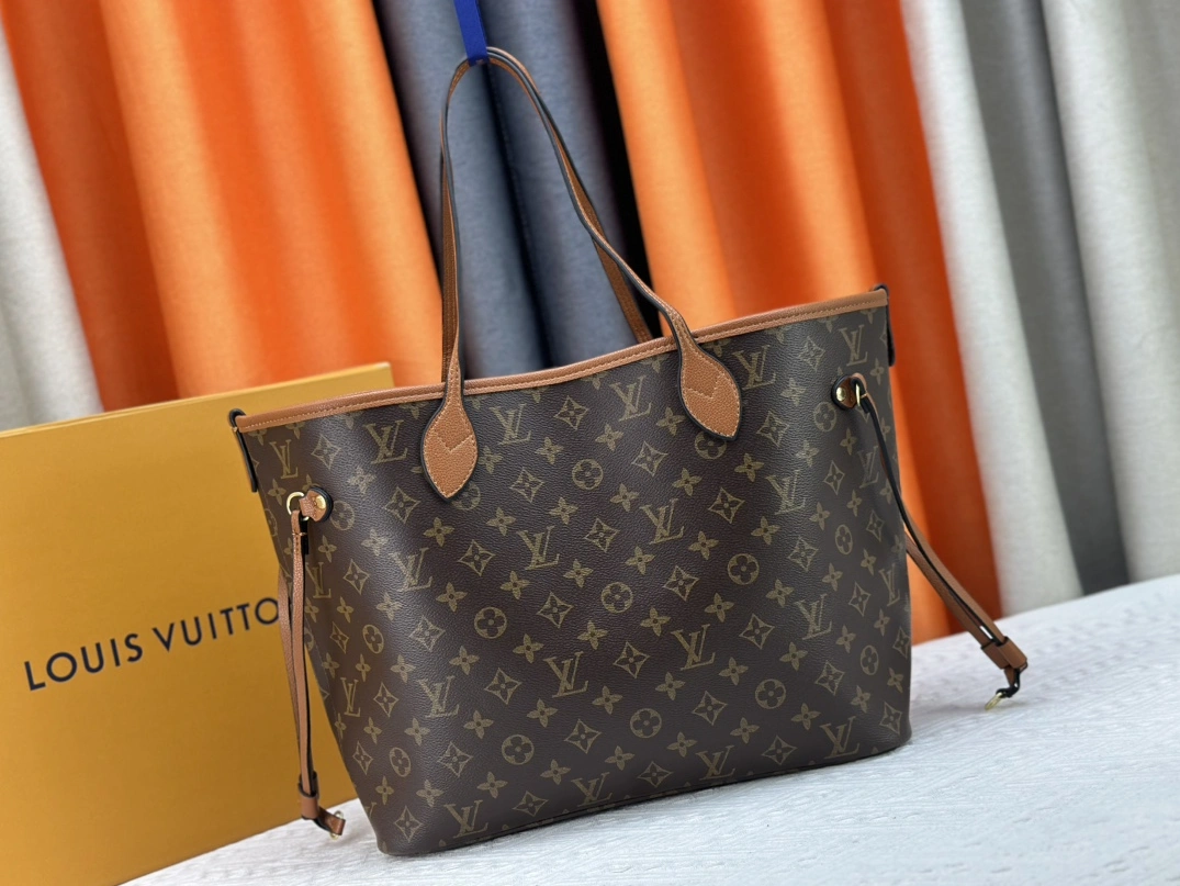 Louis Vuitton AAA Quality Shoulder Bags For Women TopPick 3873