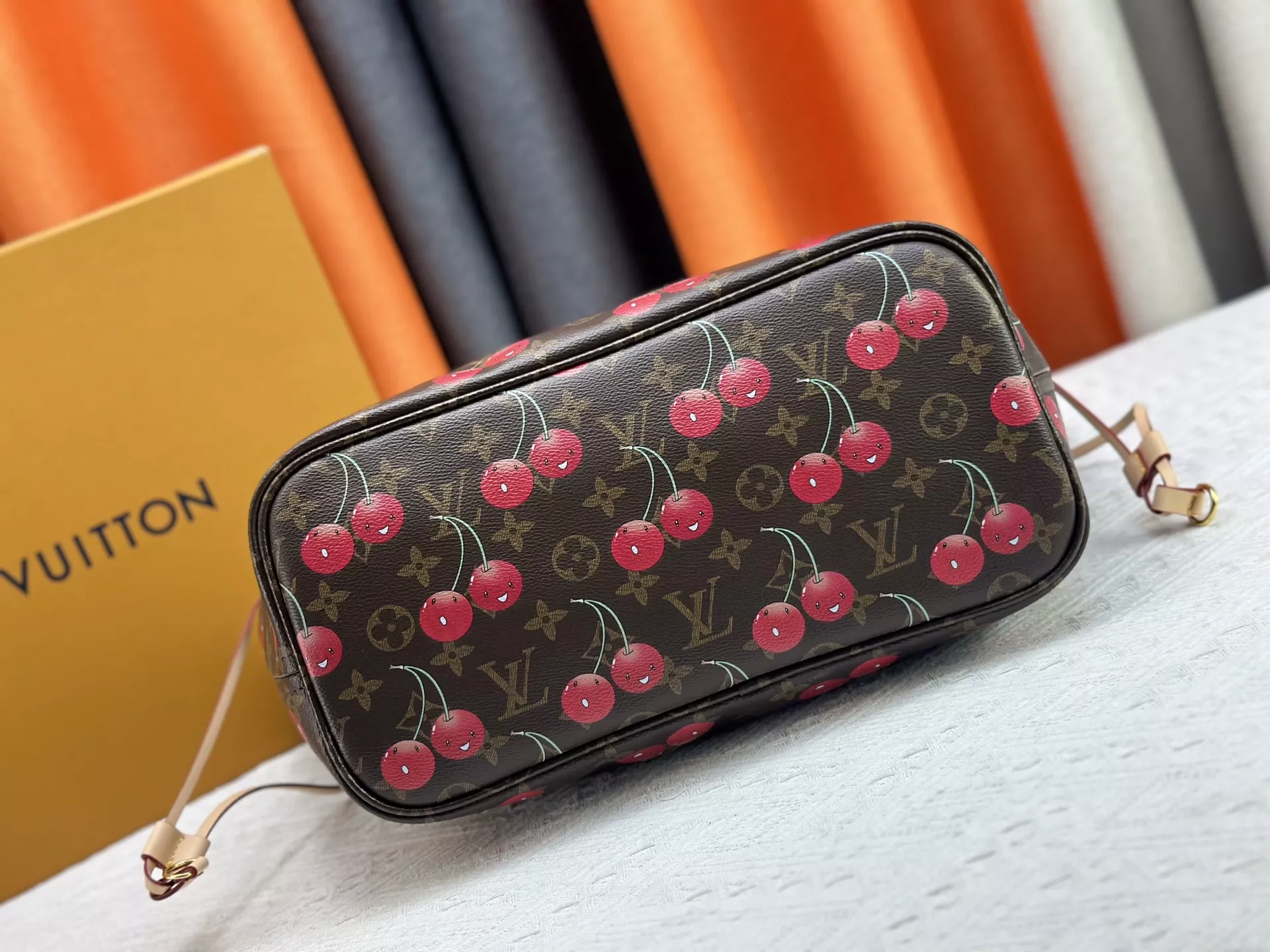 Louis Vuitton AAA Quality Shoulder Bags For Women Trendy 5543 - Image 4