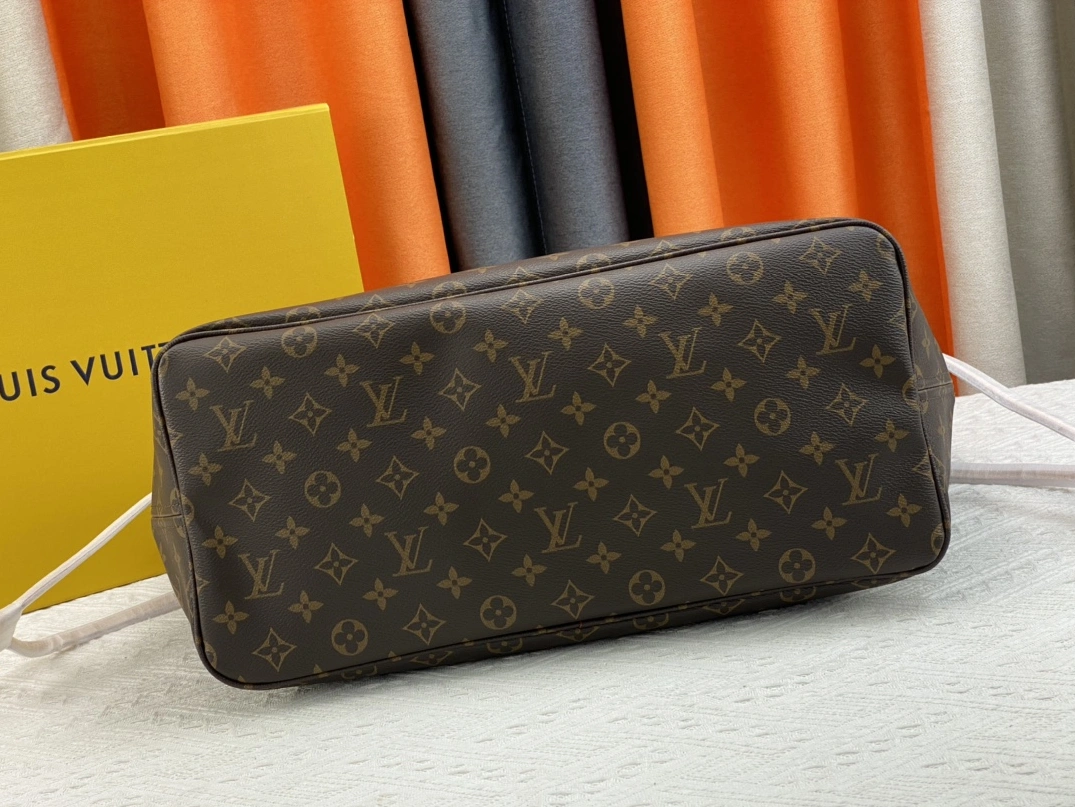 Louis Vuitton AAA Quality Shoulder Bags In Pink For Women Elegant 7477 - Image 4