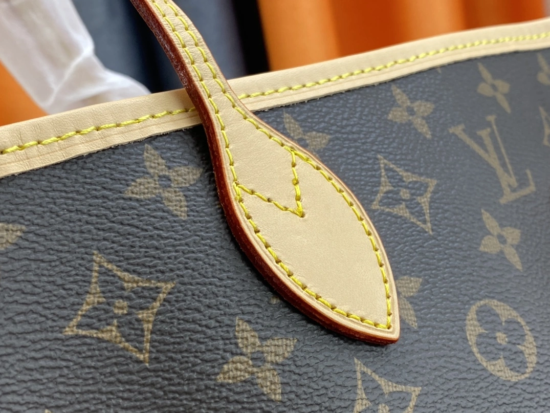 Louis Vuitton AAA Quality Shoulder Bags In Pink For Women Elegant 7477 - Image 6