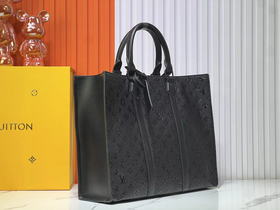 Louis Vuitton AAA Quality Tote-Handbags For Women Vibrant 8834