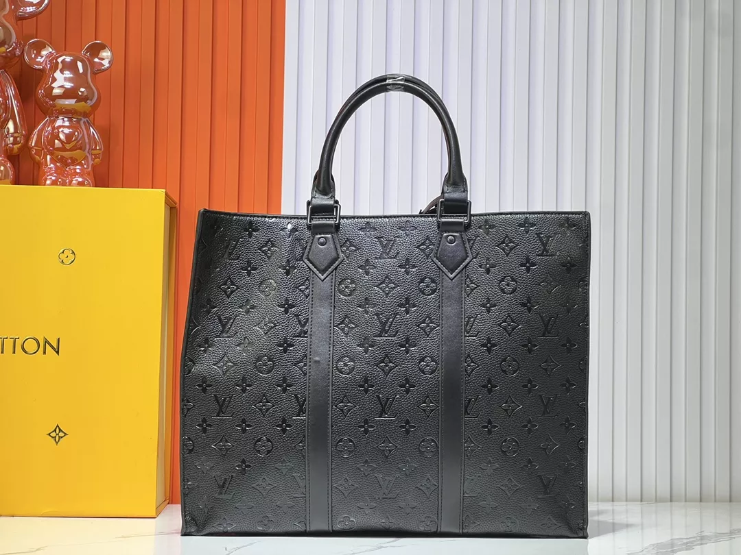 Louis Vuitton AAA Quality Tote-Handbags For Women Vibrant 8834 - Image 4