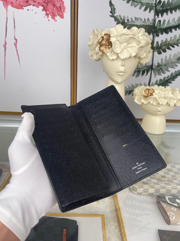 Louis Vuitton AAA Quality Wallets For Unisex Fashionable 7149 - Image 6