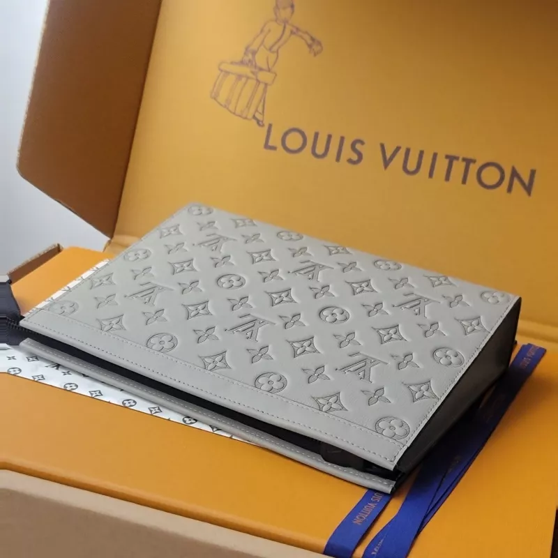 Louis Vuitton AAA Quality Wallets SmartChoice 2825 - Image 3