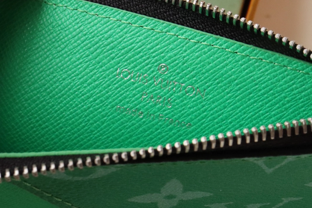 Louis Vuitton LV Card Case Bright 602 - Image 6