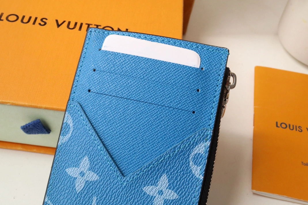 Louis Vuitton LV Card Case Cozy 1079 - Image 3