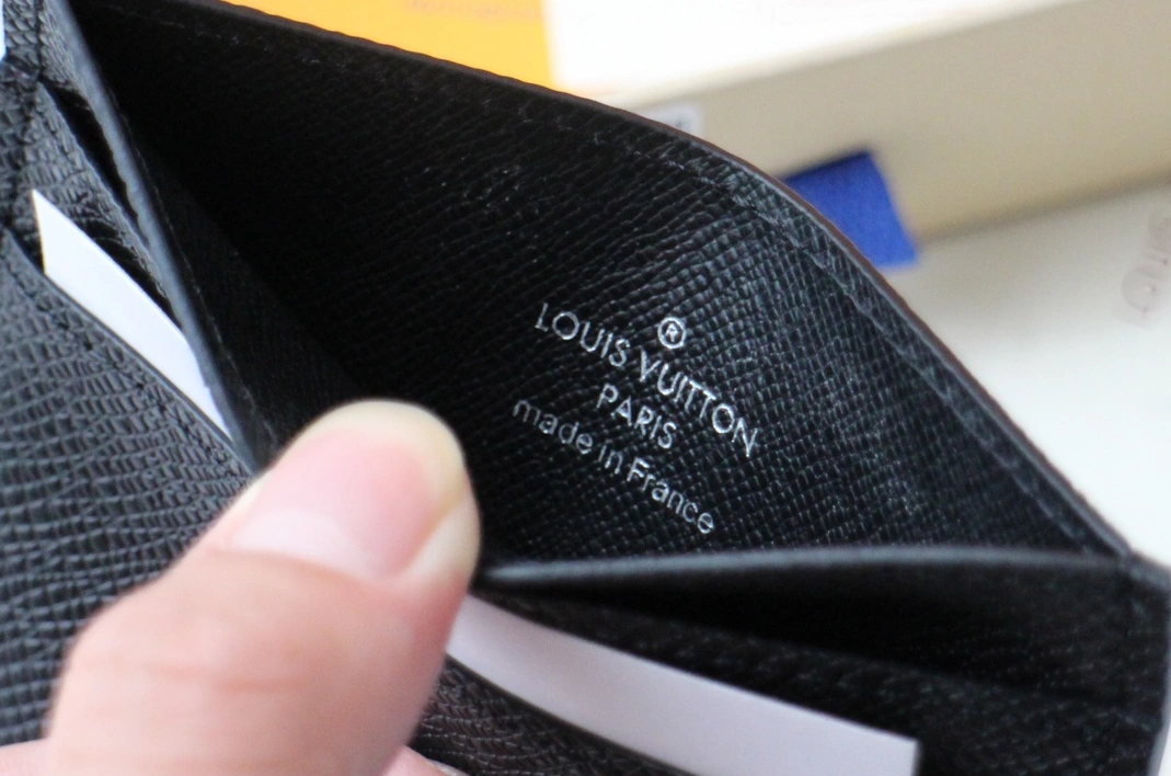 Louis Vuitton LV Card Case Fashionable 5411 - Image 6