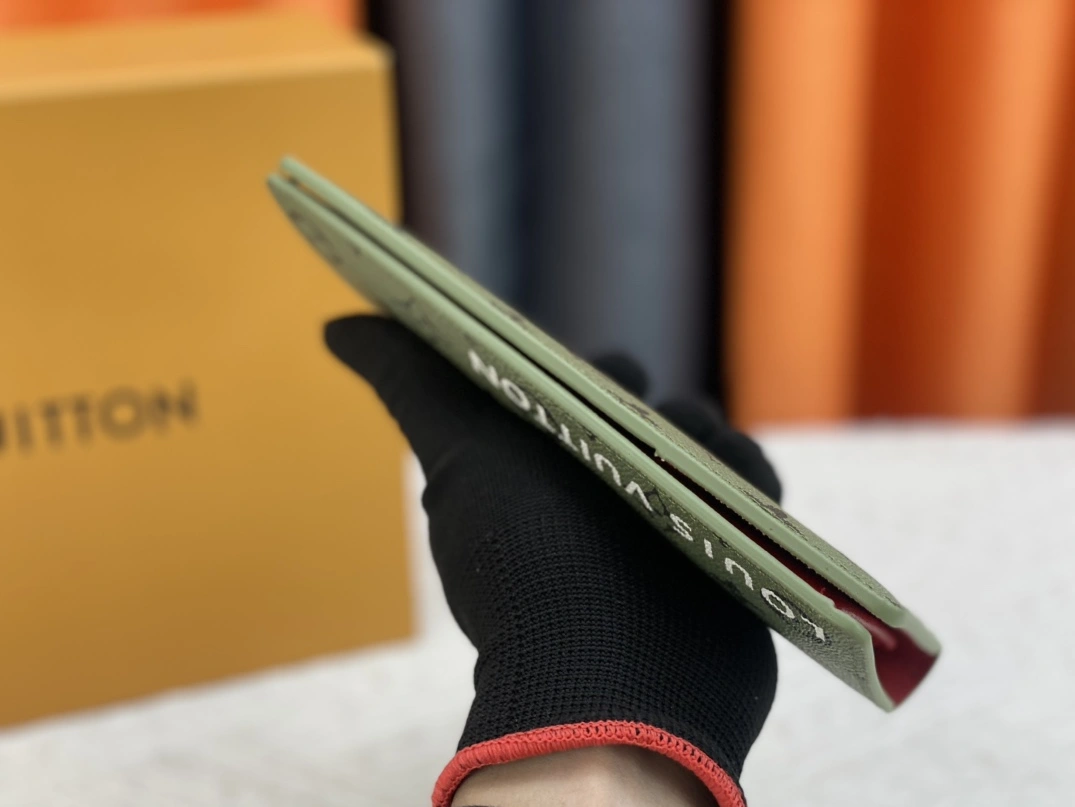 Louis Vuitton LV Card Case For Unisex Refined 3171 - Image 4