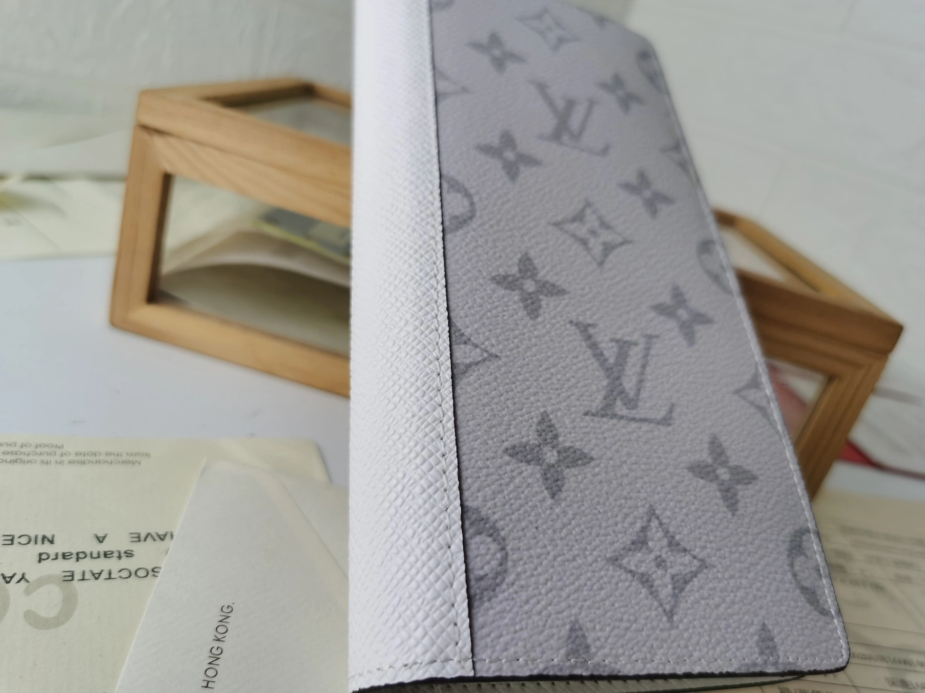 Louis Vuitton LV Card Case For Unisex Sleek 1930 - Image 4