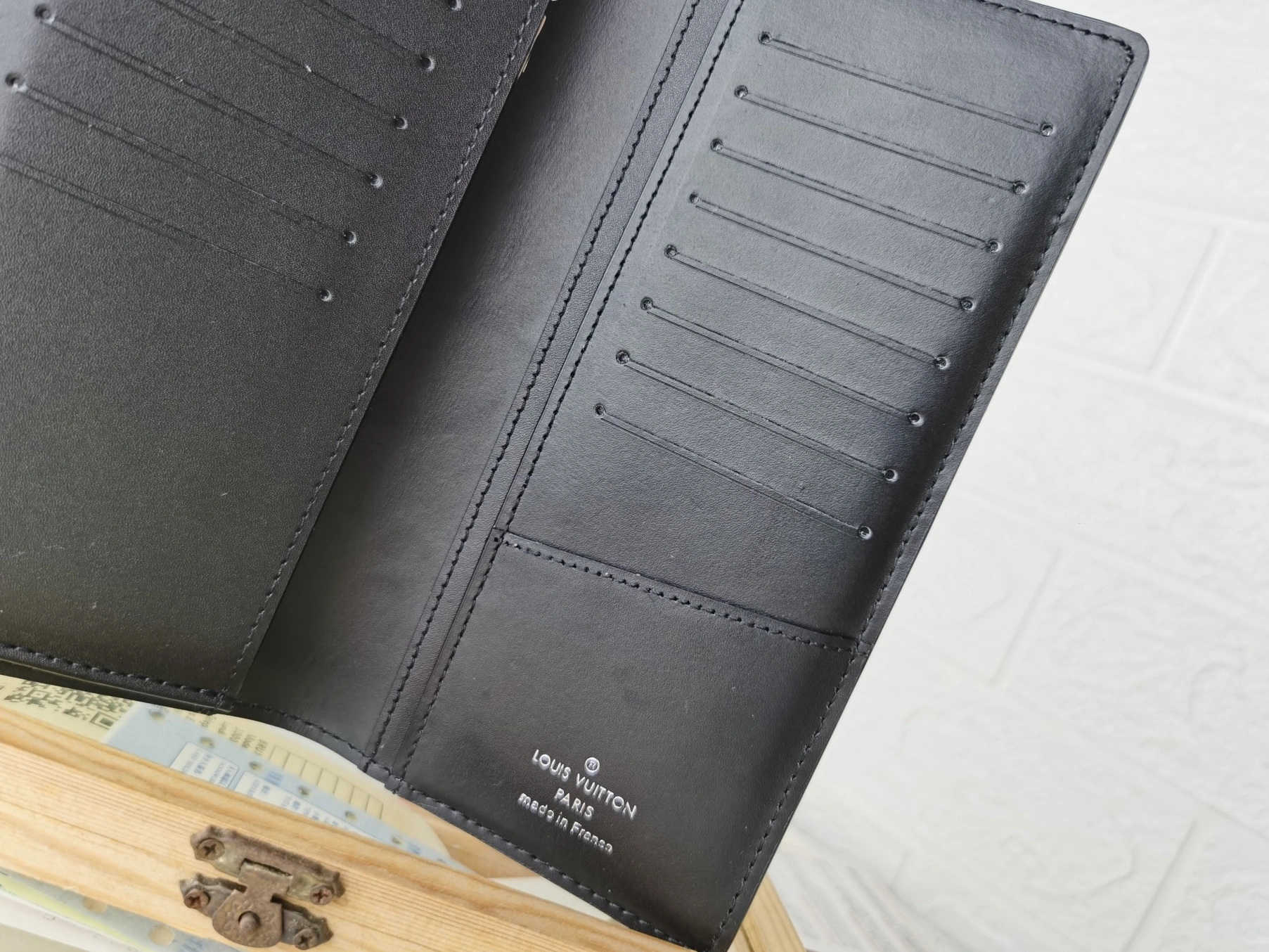 Louis Vuitton LV Card Case For Unisex StreetReady 6305 - Image 6