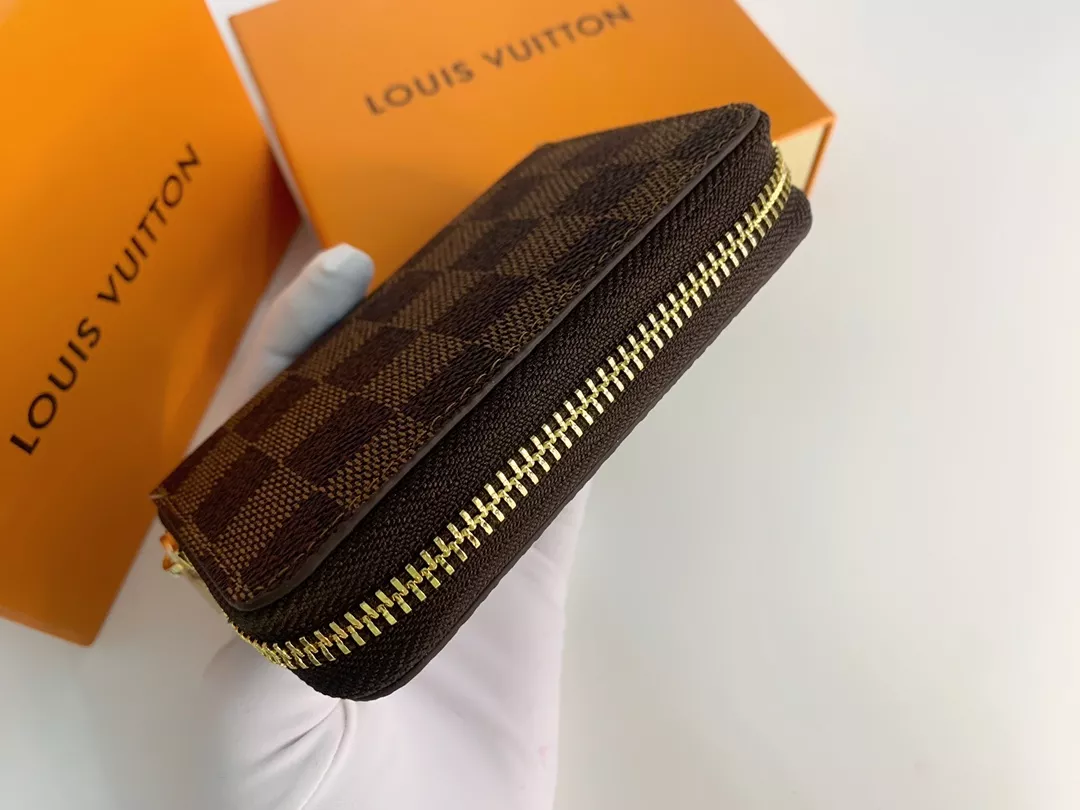 Louis Vuitton LV Card Case Practical 9393 - Image 3