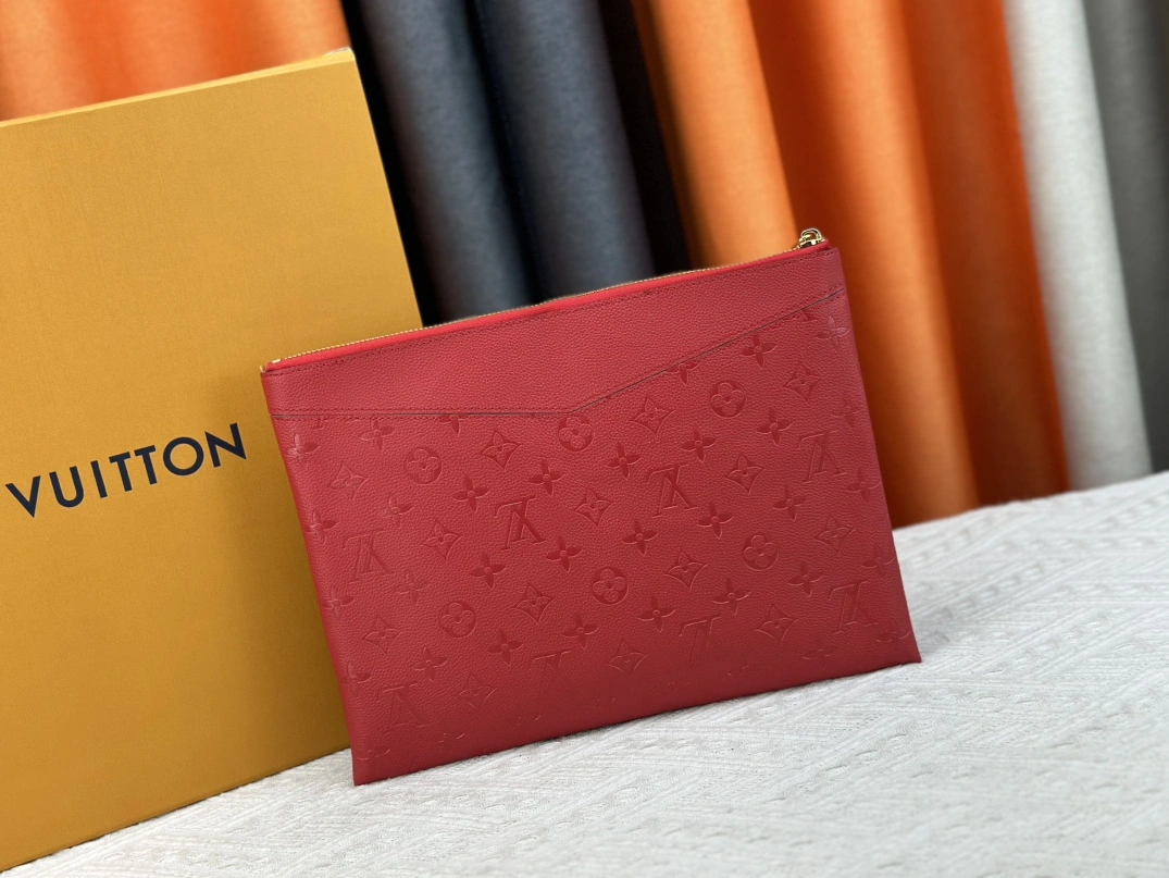 Louis Vuitton LV Wallets For Unisex Classic 7474 - Image 3