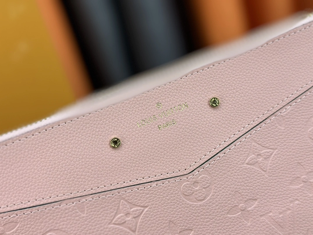 Louis Vuitton LV Wallets For Unisex Refined 5402 - Image 5