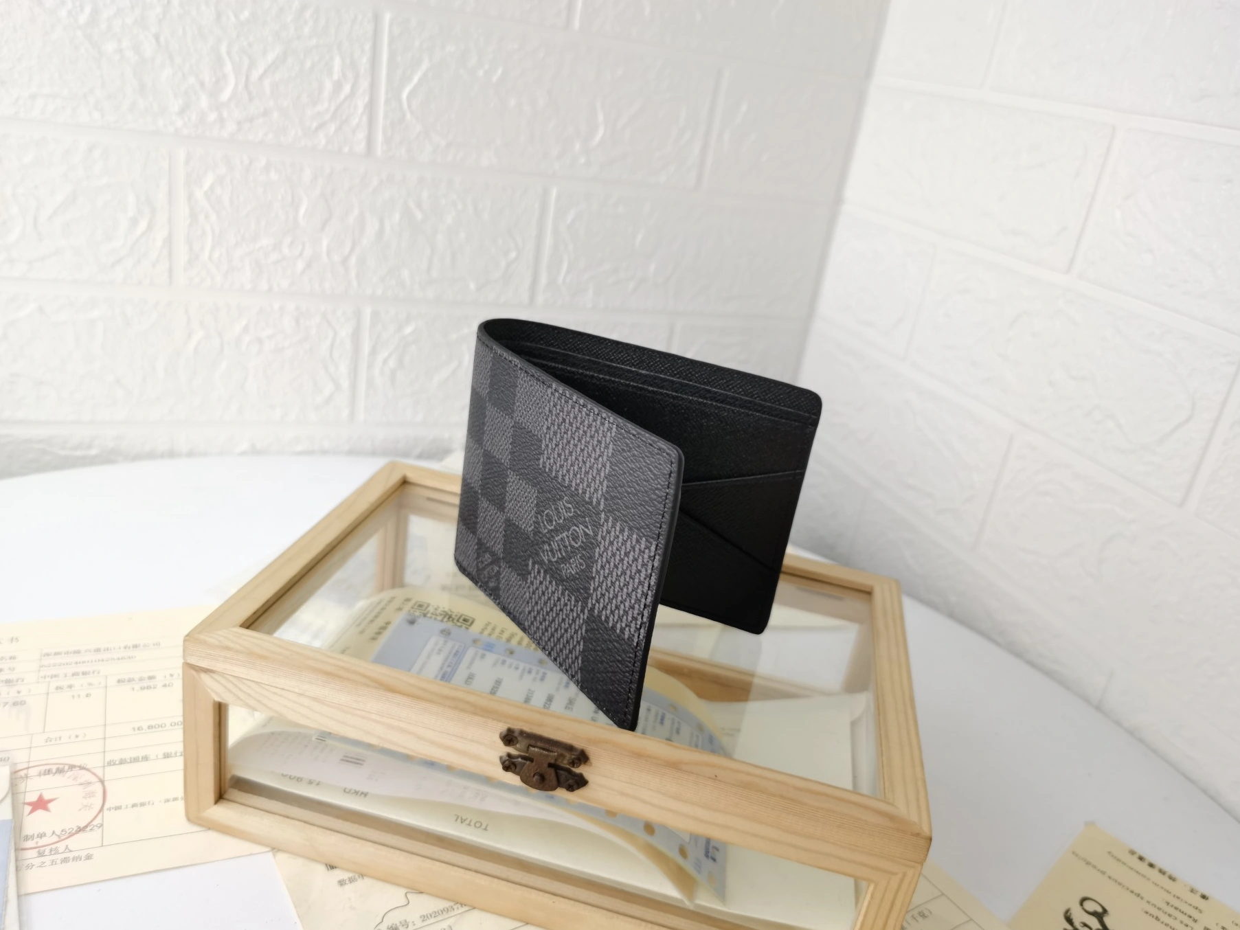 Louis Vuitton LV Wallets For Unisex Versatile 7064