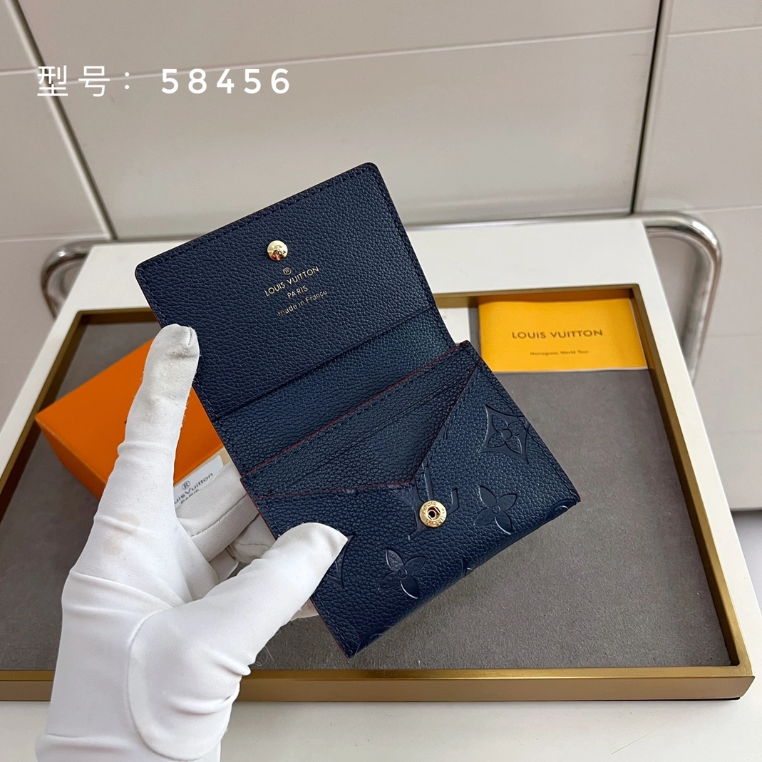 Louis Vuitton LV Wallets For Women Practical 5058 - Image 4