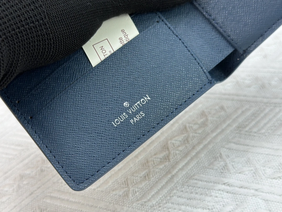 Louis Vuitton LV Wallets Functional 6743 - Image 7