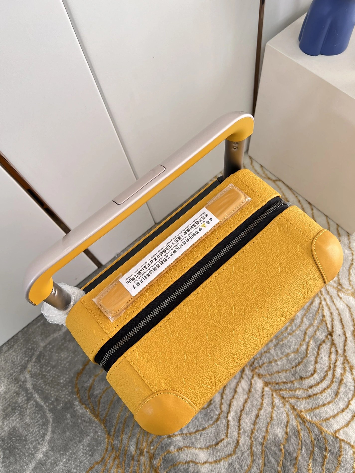 Louis Vuitton Luggage Refined 8703 - Image 6