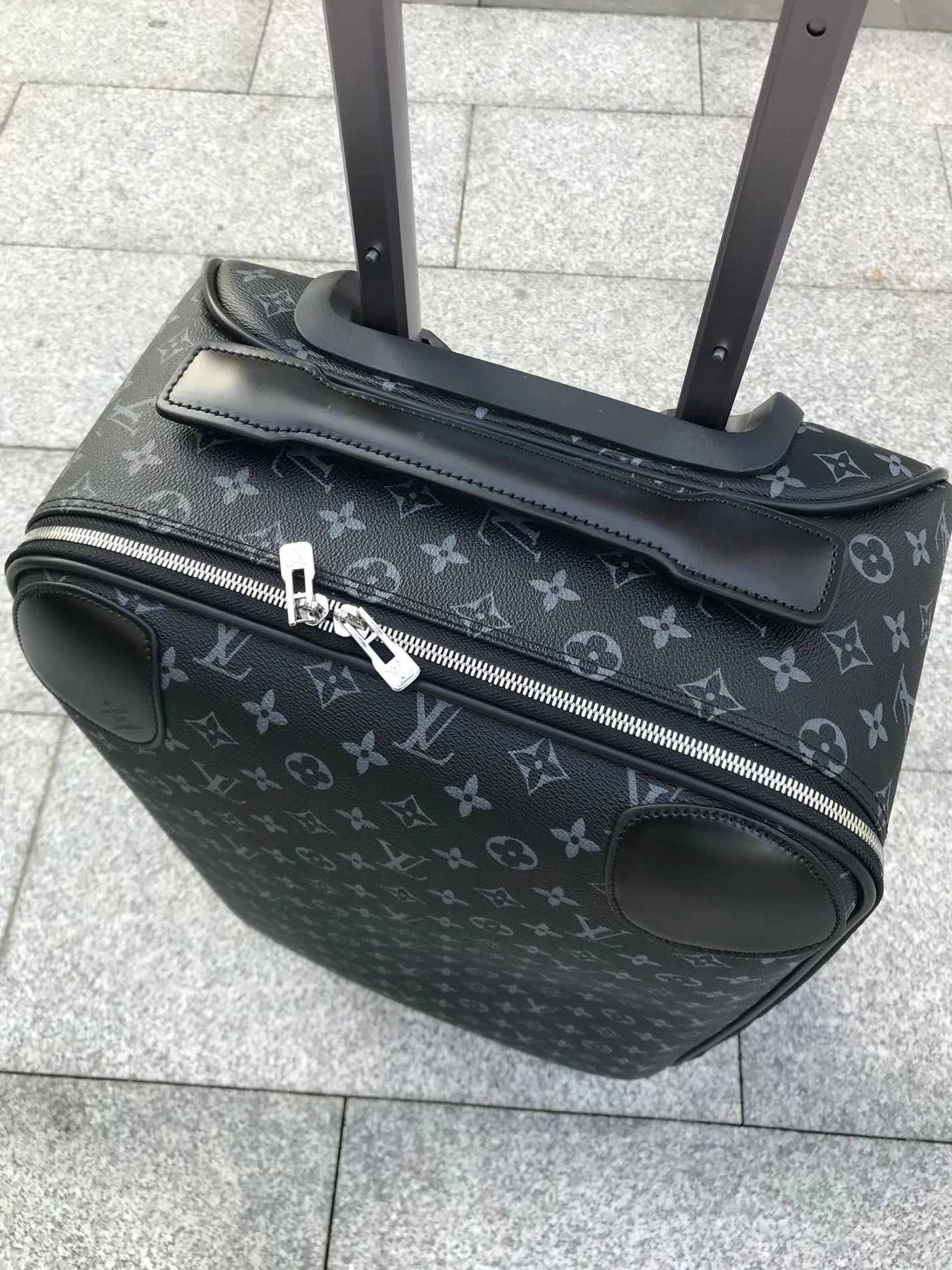 Louis Vuitton Luggage Sophisticated 4536