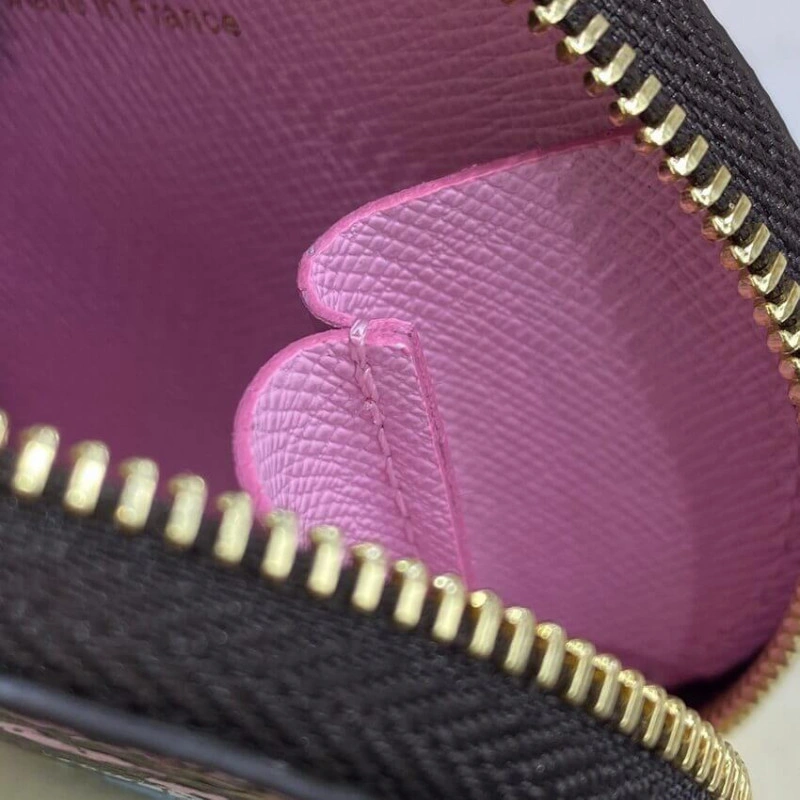 Goldcolor Louis Vuitton Monogram Round Coin Purse - Image 10