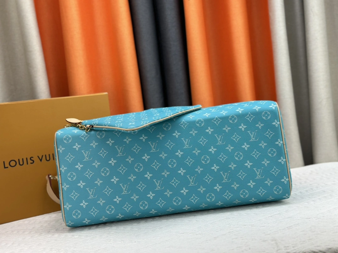 Louis Vuitton Travel Bags Flexible 4877 - Image 5