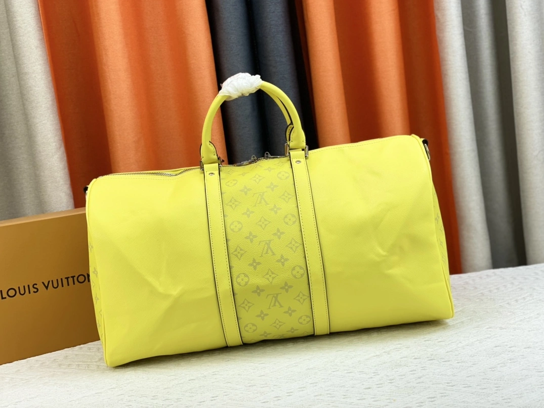 Louis Vuitton Travel Bags For Unisex Compact 710 - Image 3