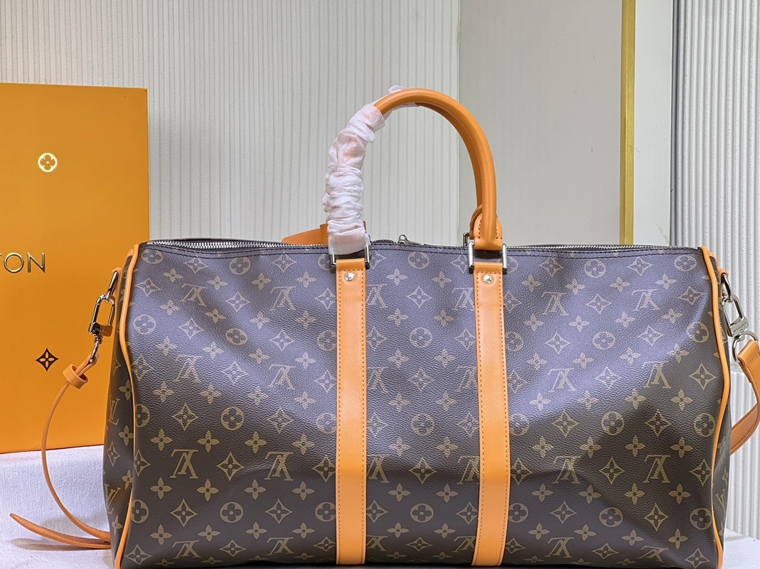 Louis Vuitton Travel Bags Sleek 6932 - Image 3