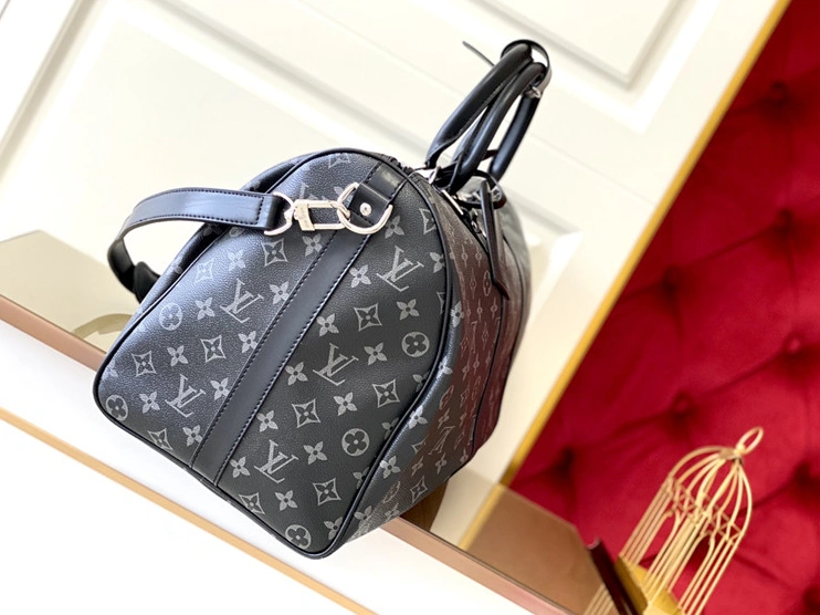 Louis Vuitton Travel Bags UrbanStyle 7922 - Image 4